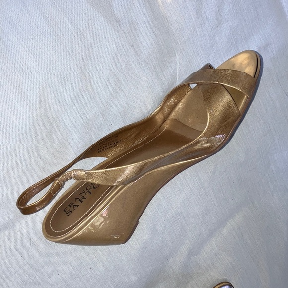 Franco Sarto size 10 metallic gold tone Wedge Slingback Sandals - Picture 16 of 16